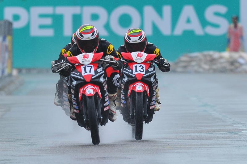 HONDA WAVE ALPHA: SYAIRUL KEKAL MOMENTUM KEJUARAAN