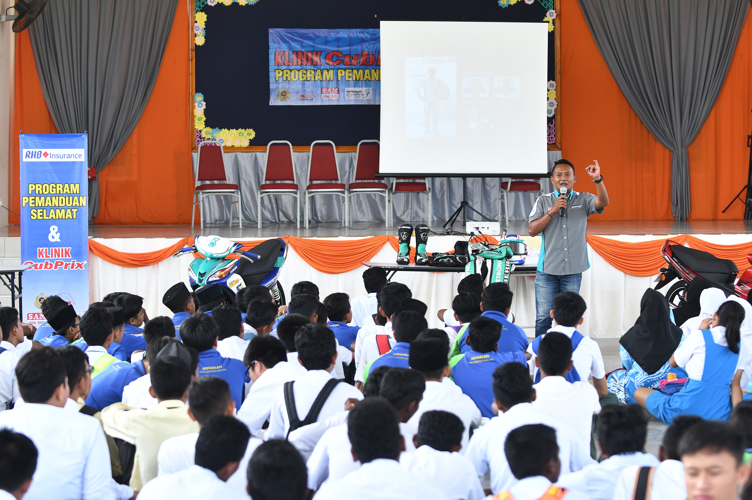 KLINIK CUB PRIX MEDAN PENDEDAHAN KEPADA DUNIA PERLUMBAAN PROFESIONAL