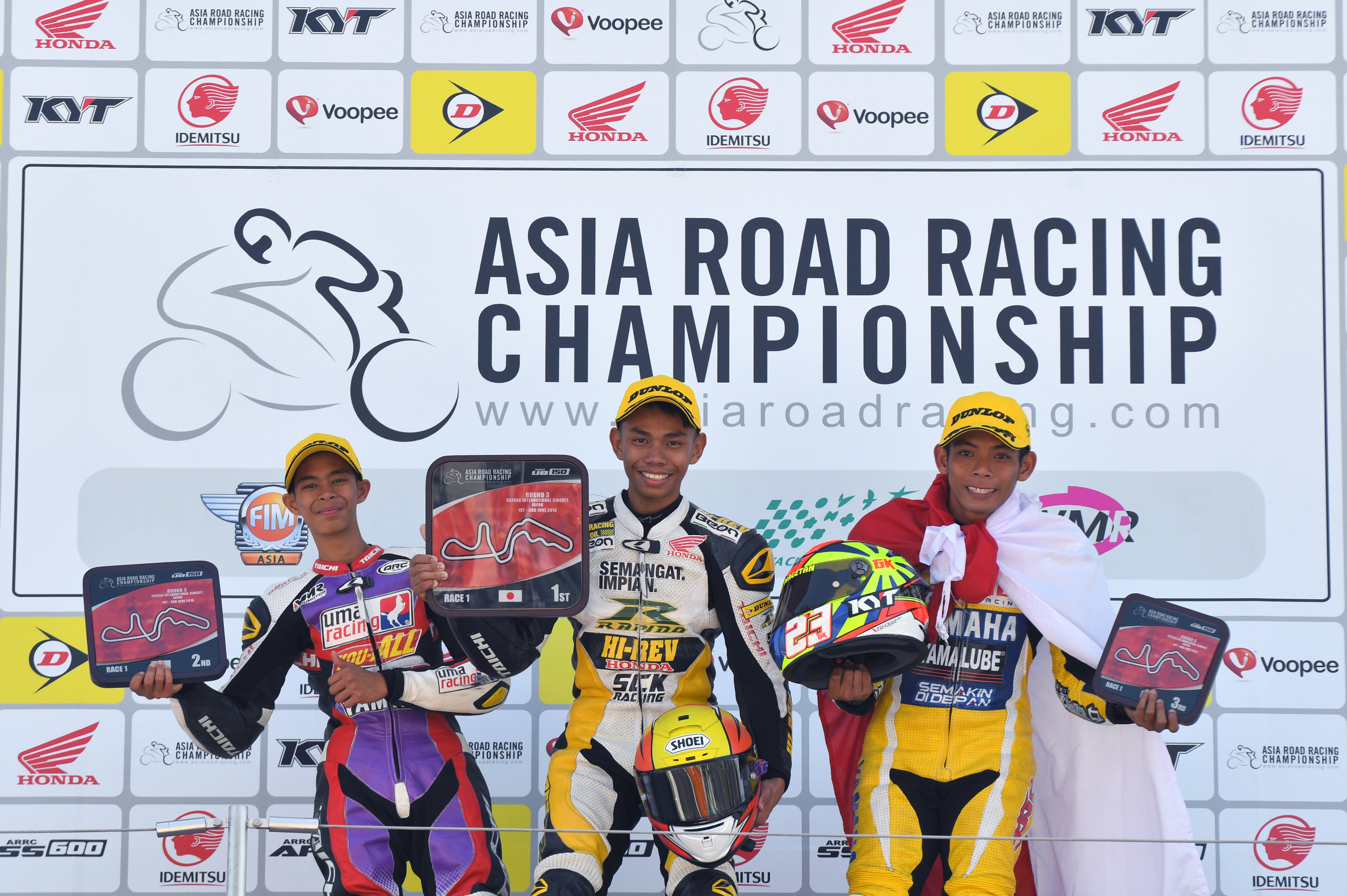 HELMI, AKID & IZZAT HADIAHKAN PODIUM DI SUZUKA