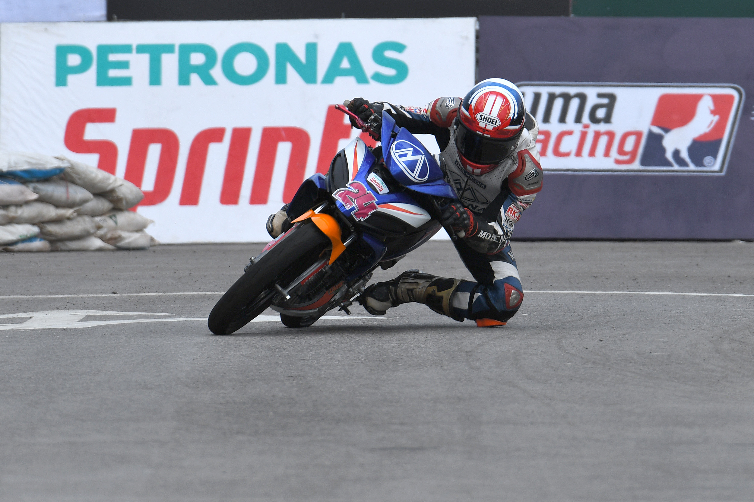 LUQMAN SANDARAN MODENAS RACING TEAM