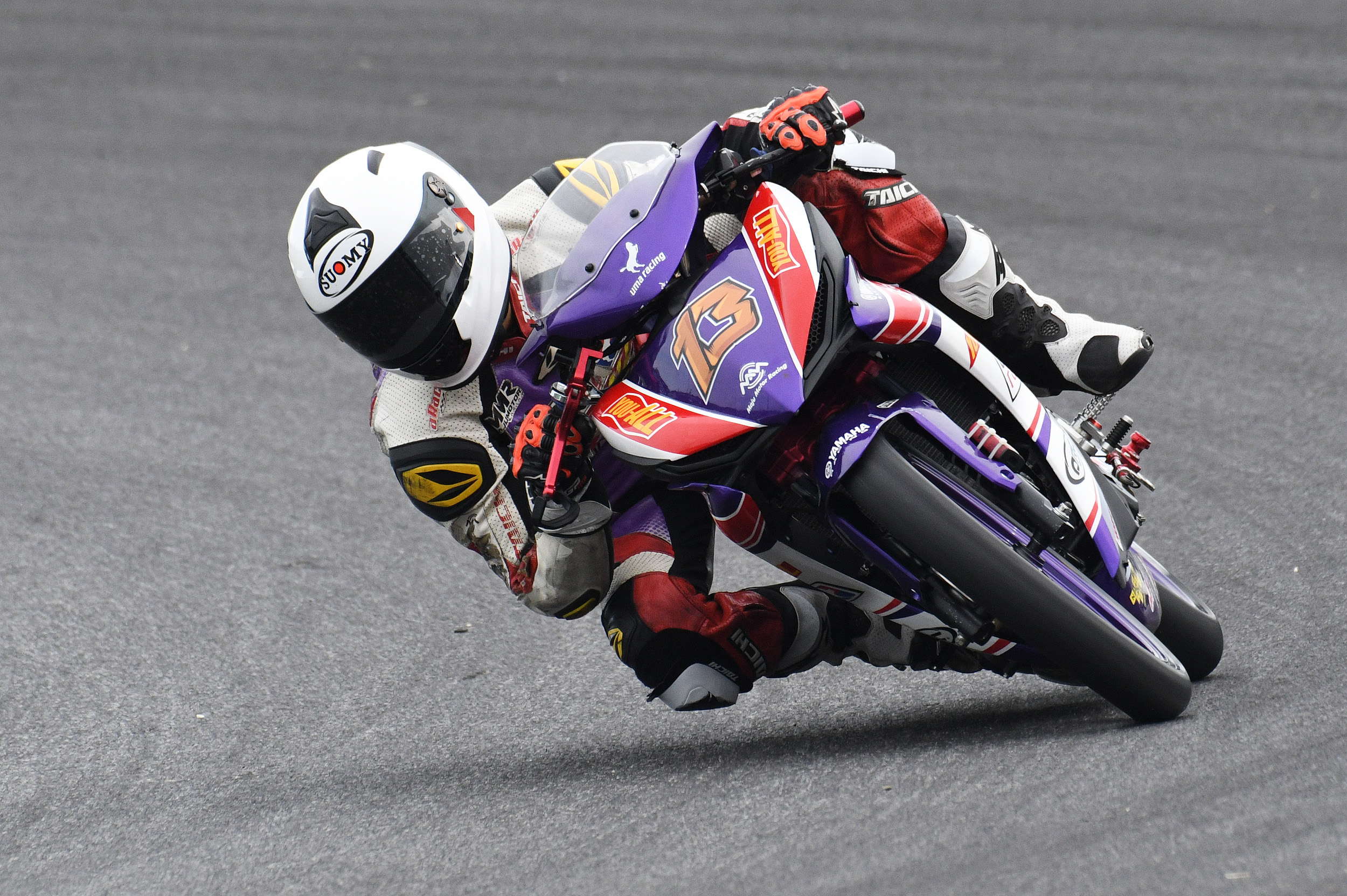 PELUMBA MALAYSIA KUASAI SUPERPOLE UB150