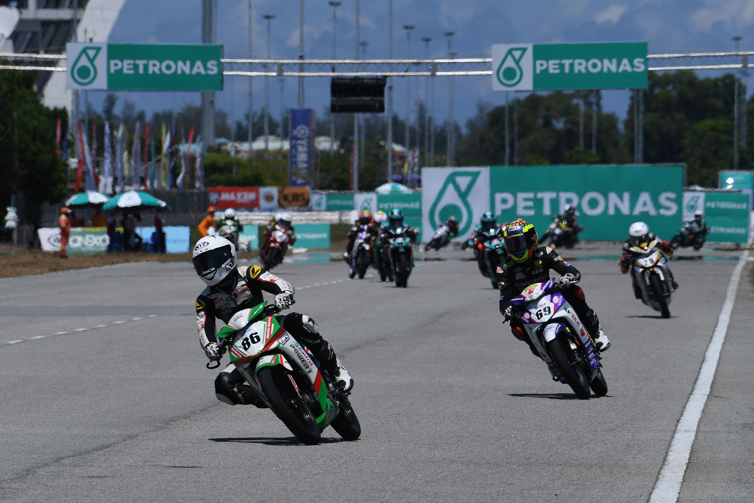 Pemburuan takhta kategori Wira KBS nampaknya bakal berubah selepas Pusingan 5 dan 6 Kejuaraan PETRONAS Malaysian Cub Prix