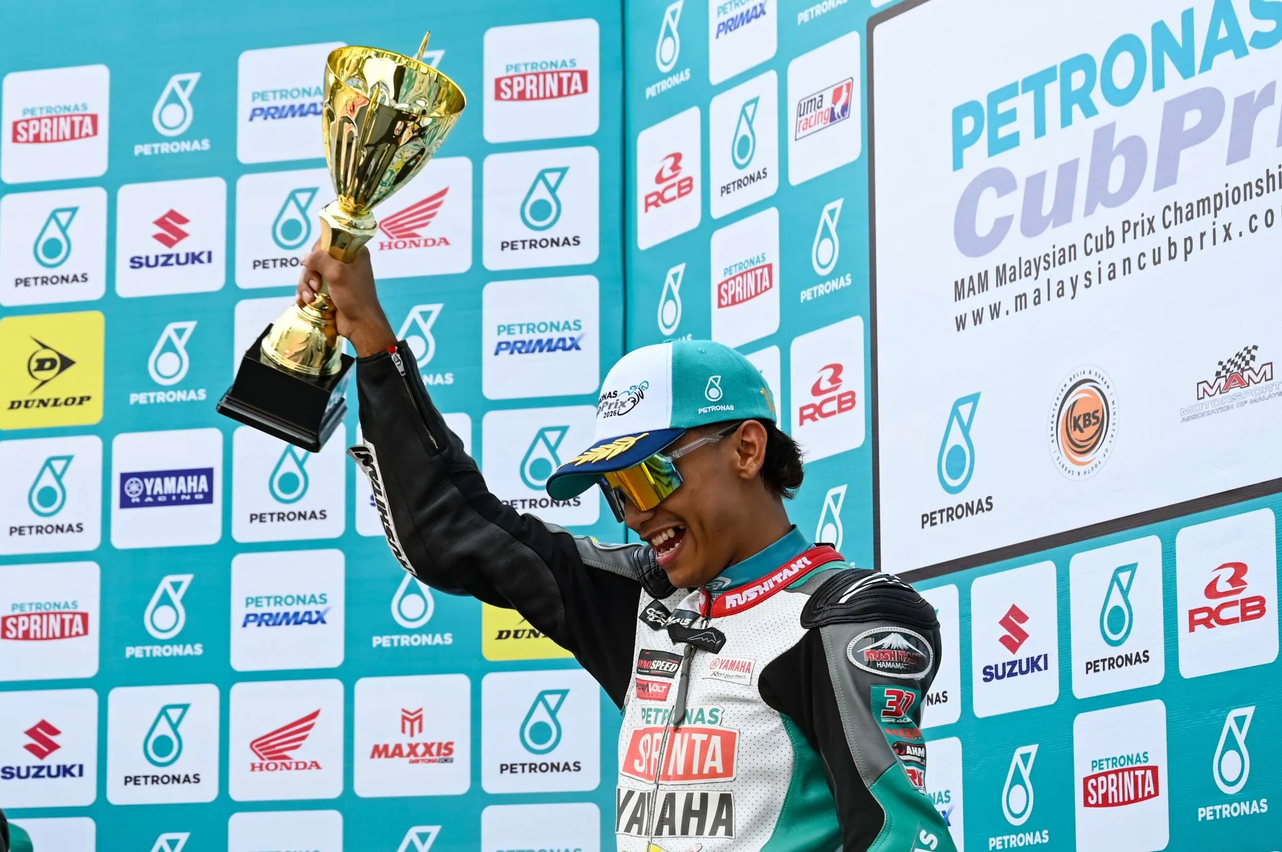 31 RACING DOMINASI SEPANG