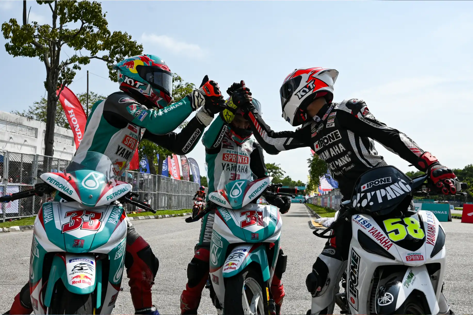 31 RACING SAPU 1-2